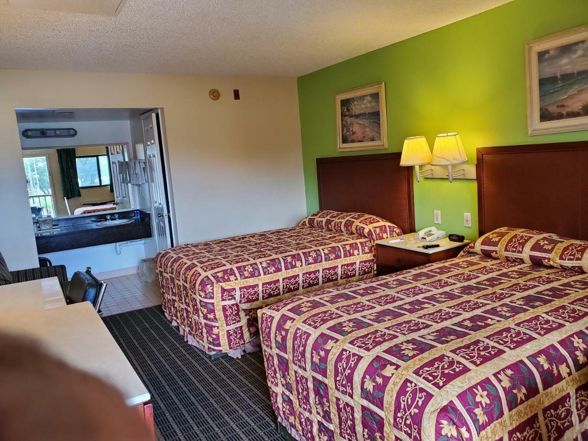Rodeway Inn Forest City Esterno foto